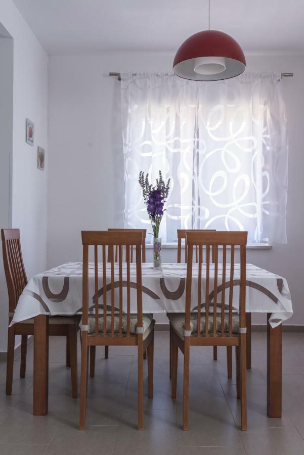 Apartment Karin Medulin Eksteriør bilde